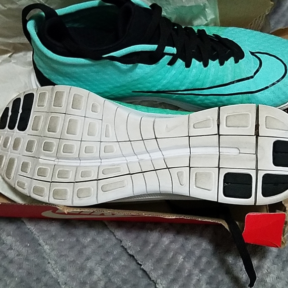 NIKE Free Hypervenom 2 size 12. WORN ONCE - Picture 6 of 8